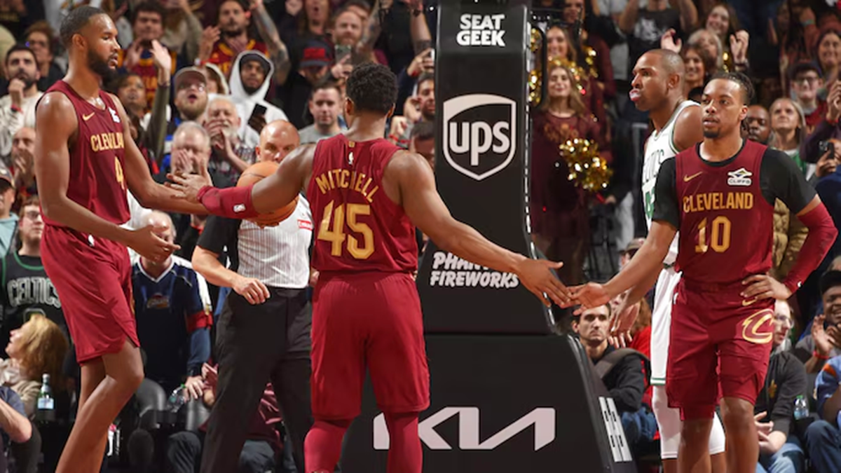 火箭队第四!美媒公布首发实力排名:零补强勇士仍第6湖人队第10