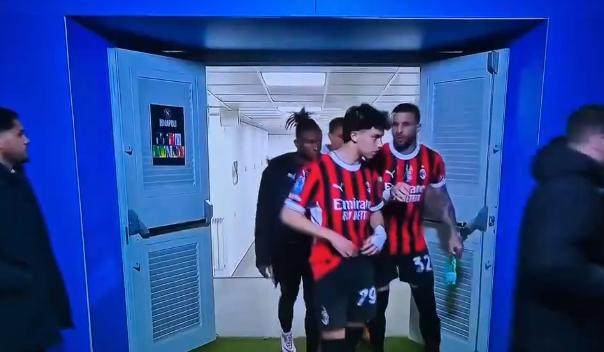 1743665084912022869.png 沃克冤枉费利克斯了 他哪敢自比梅西 他每球必传