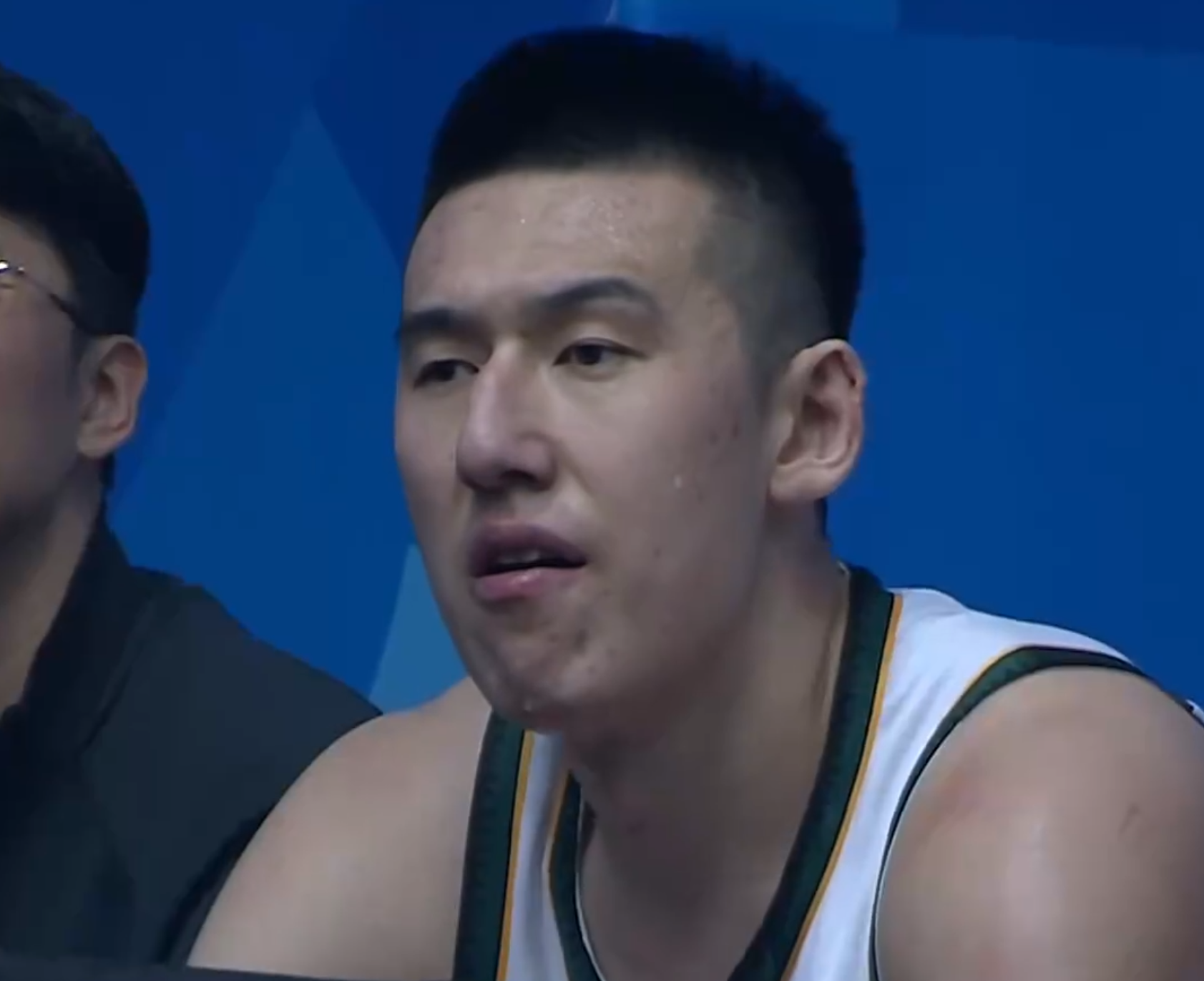 多多28下载-5大数据赛季最高!辽篮每个人脸上都挂满笑容,这是在演杨鸣吗?