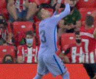 1629582880622001759.gif 多多28-【西甲】德佩西甲首球救主皮克伤退 巴萨平毕尔巴鄂