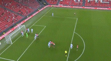 1629582837696066309.gif 多多28-【西甲】德佩西甲首球救主皮克伤退 巴萨平毕尔巴鄂