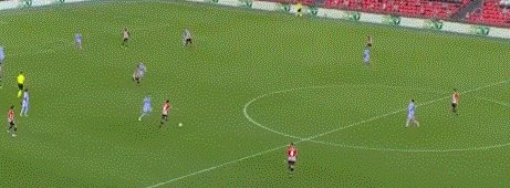 1629582825316073123.gif 多多28-【西甲】德佩西甲首球救主皮克伤退 巴萨平毕尔巴鄂