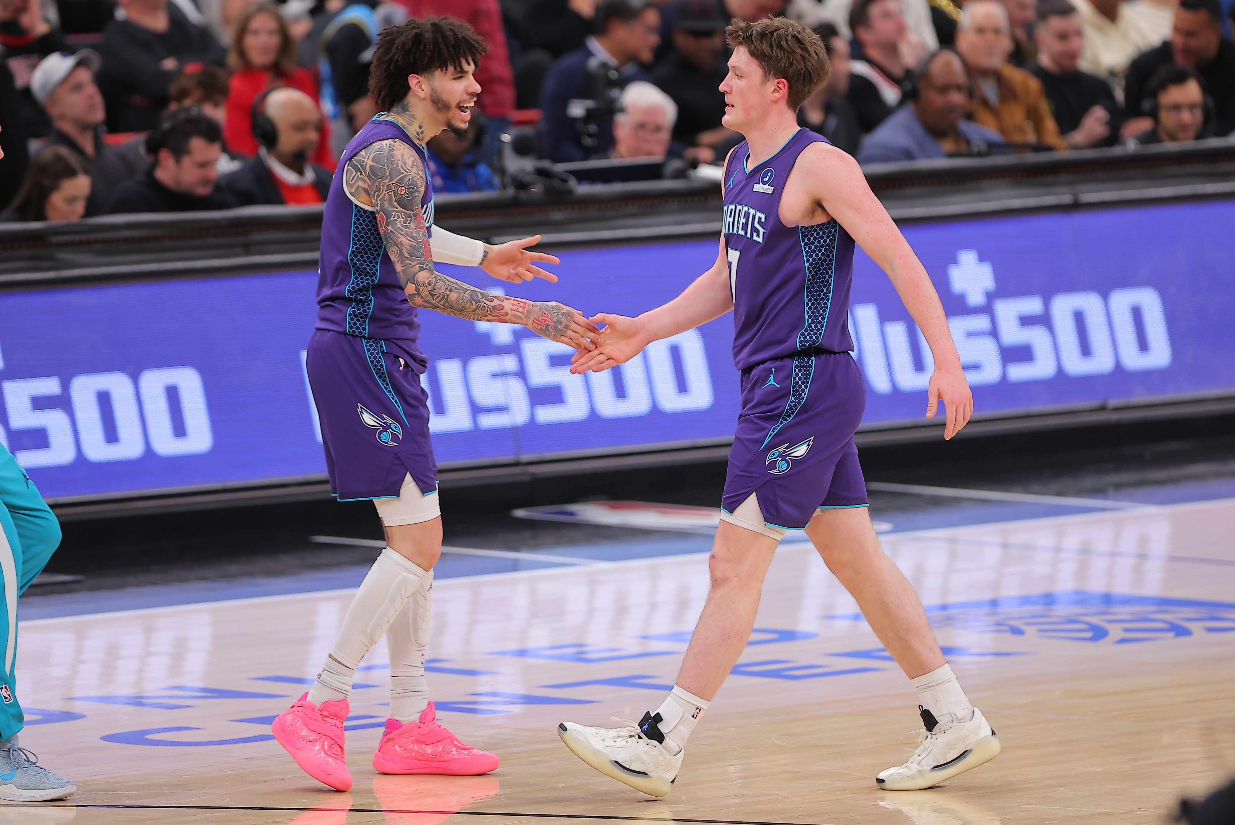 多多28-NBA彩经:黄蜂拿下魔术&勇士射落太阳分别锁定分区第八